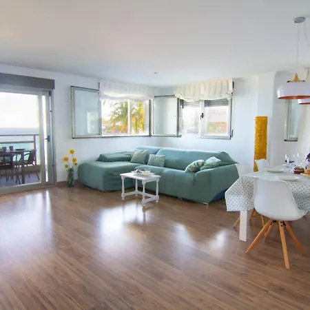 Frente Mar 2 Deluxe Апартаменты