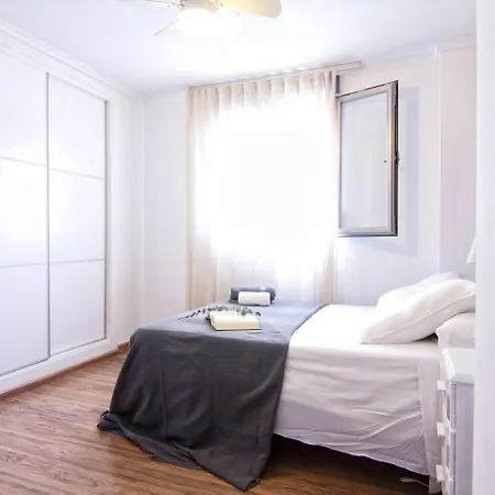 Frente Mar 2 Deluxe Апартаменты *